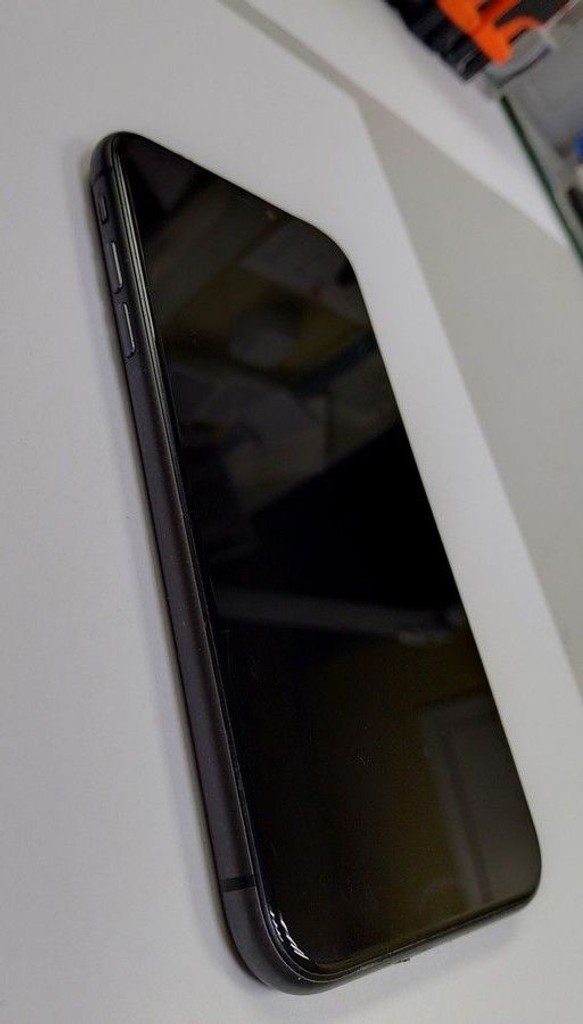 Розпродаж Apple iphone 11 64gb, продавець Техноскарб