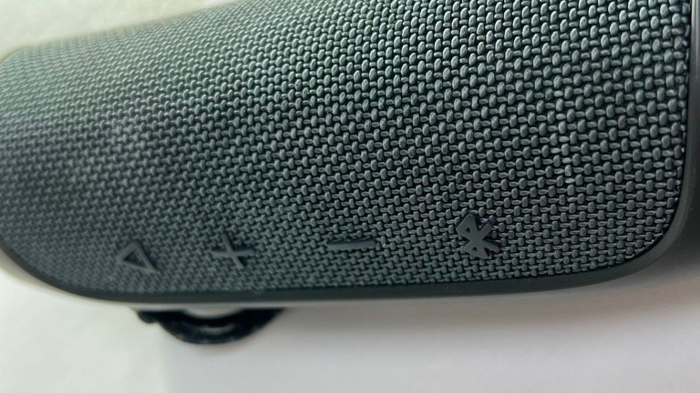 Объявление Jbl flip essential 2 Б/У