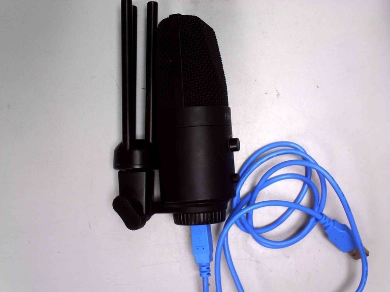 Дешиво Fifine K683A с ломбарда
