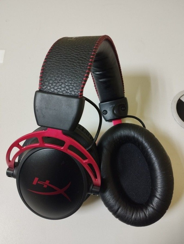 Дешево Hyperx cloud alpha wireless з ломбарду