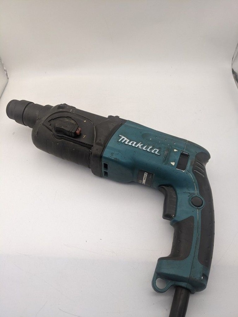 Купити Makita HR2470 Б/У