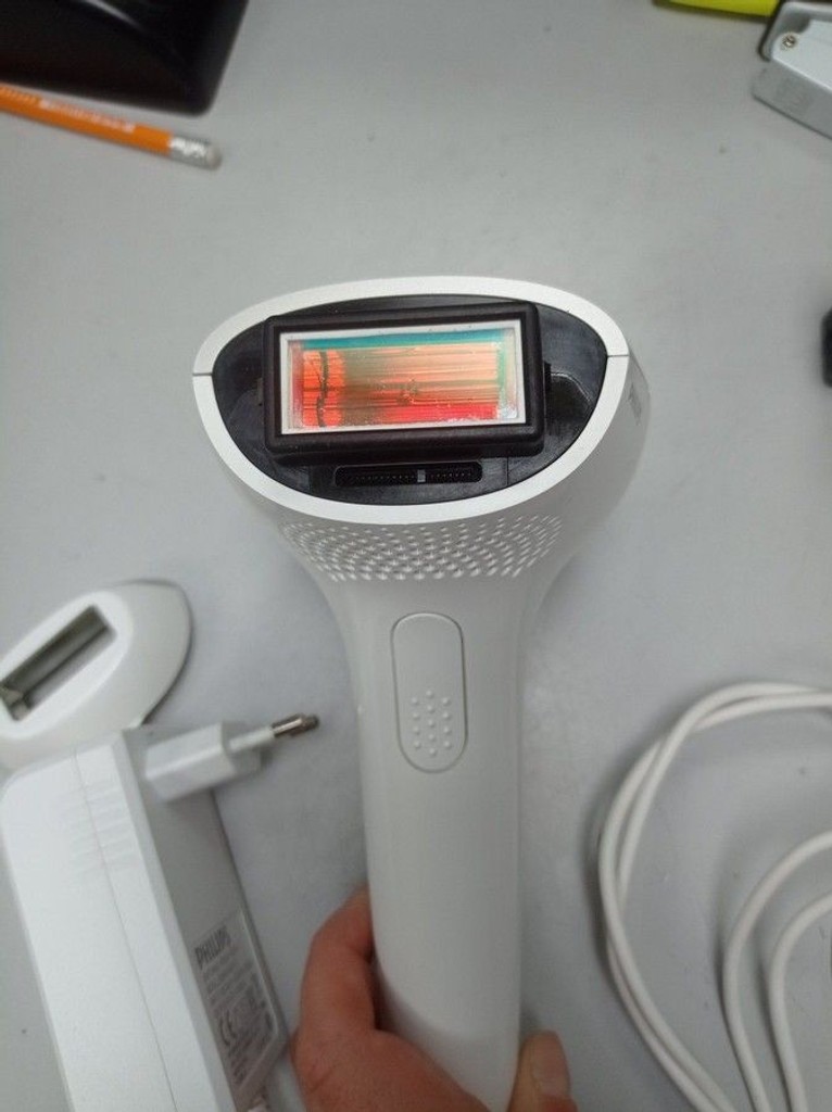 Дешево Philips Lumea Advanced SC1995/00 з ломбарду