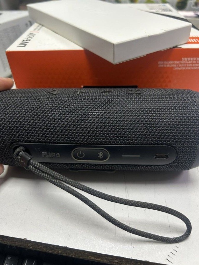 Дешево Jbl flip 6 з ломбарду