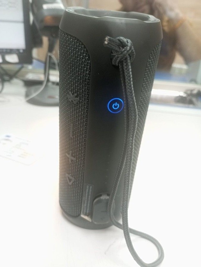 Оголошення Jbl flip essential Б/У