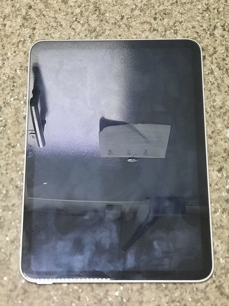 Дешево Apple ipad 10.9 2022 wi-fi 64gb з ломбарду