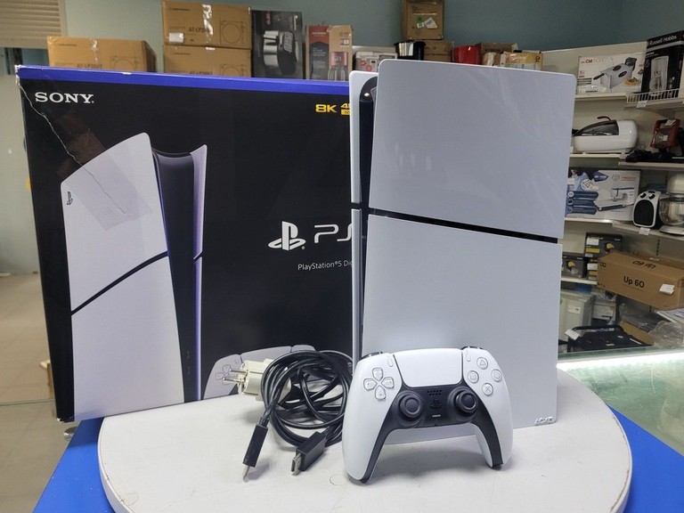 Купити Sony PlayStation 5 Slim Digital Edition 825GB White (1000040658) Б/У