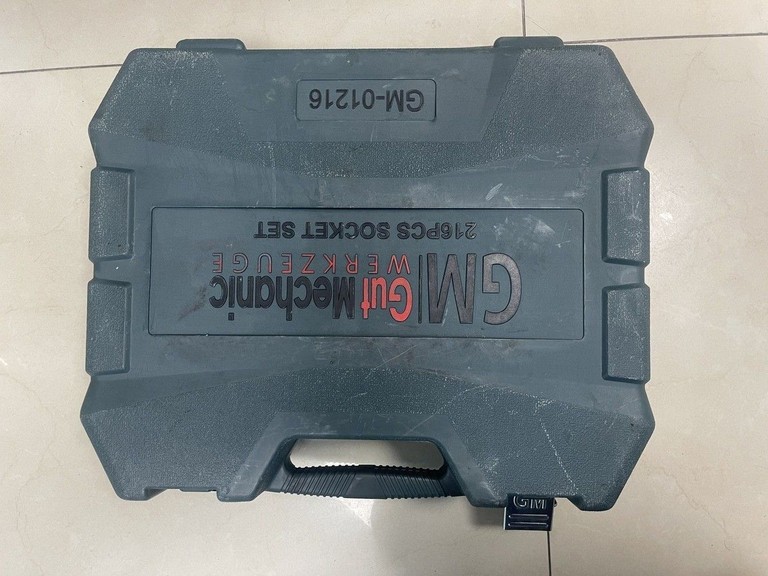 Дешево Gut Meister gm 01216 1/4-3/8-1/2"dr 216шт з ломбарду