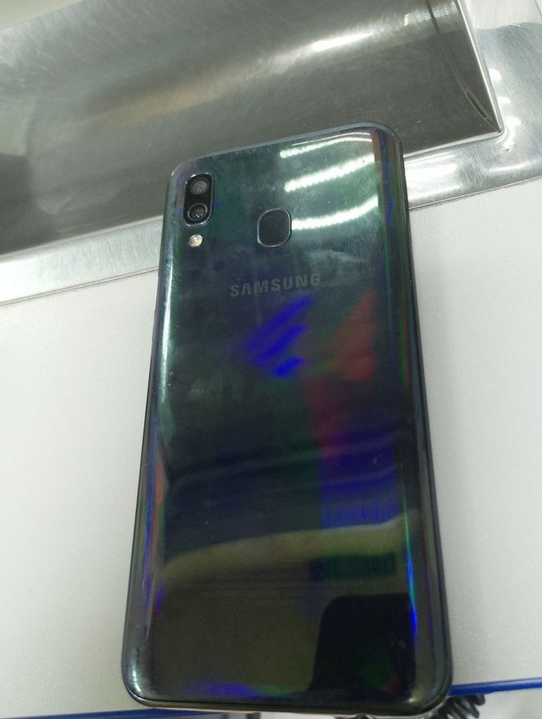 Купити Samsung galaxy a40 2019 sm-a405 4/64gb Б/У