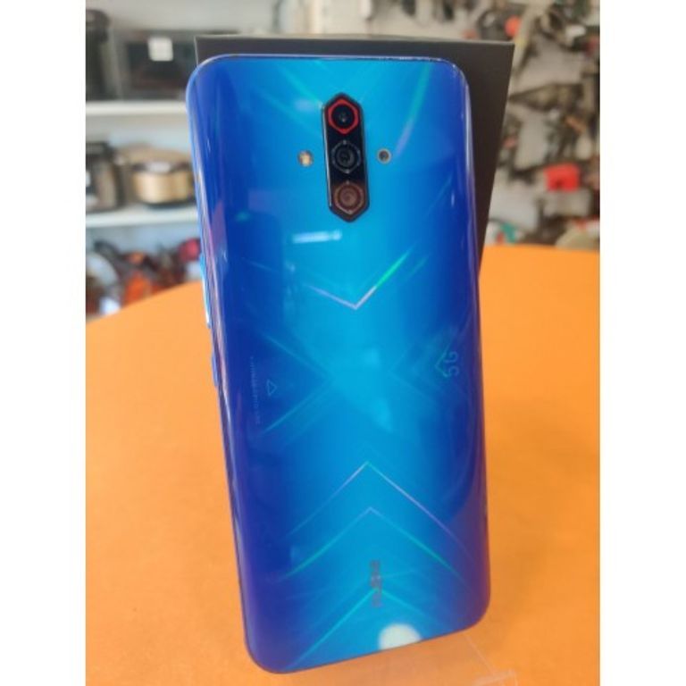 Дешиво ZTE Nubia Play 5G 8/128GB Black с ломбарда