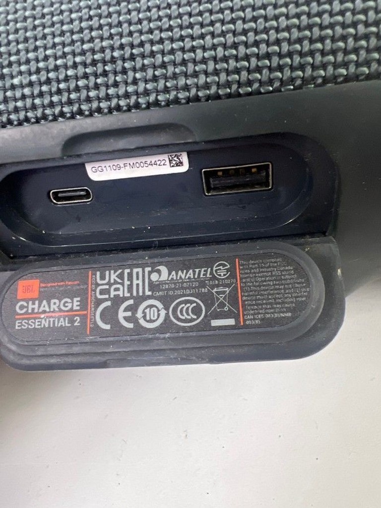 Розпродаж Jbl charge essential 2, продавець Техноскарб