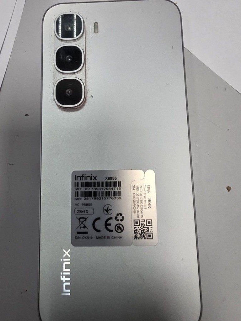 Розпродаж Infinix HOT 60 Pro+ 8/256GB Titanium Silver, продавець Техноскарб