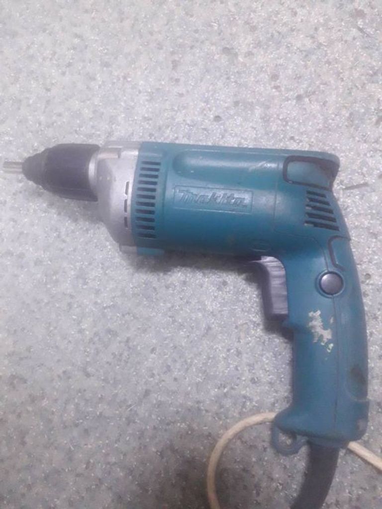 Makita 6821