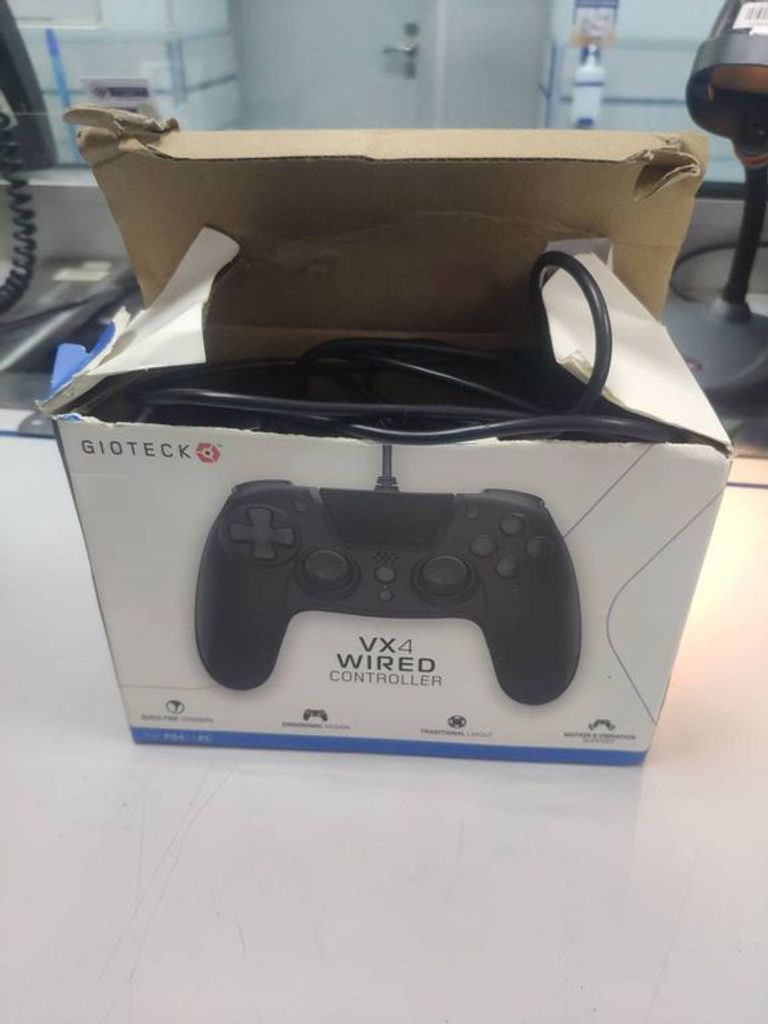 Gioteck vx-4 wired controller