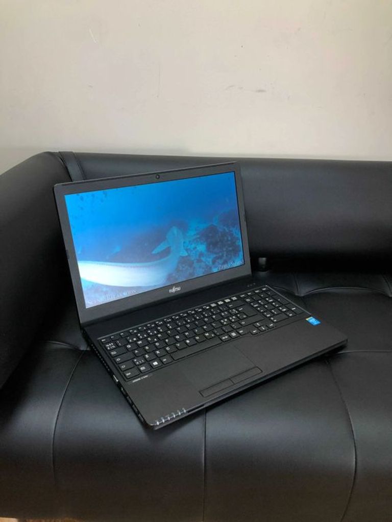 Fujitsu LifeBook A555/15.6"HD/i3-5/8GB/256GB/Гарантія/Роздріб