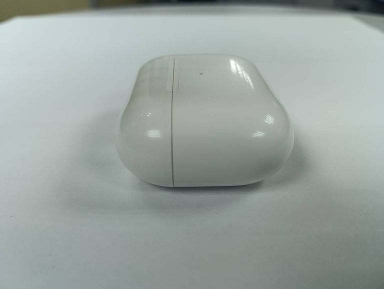 Apple AirPods Pro 2nd generation (MQD83)