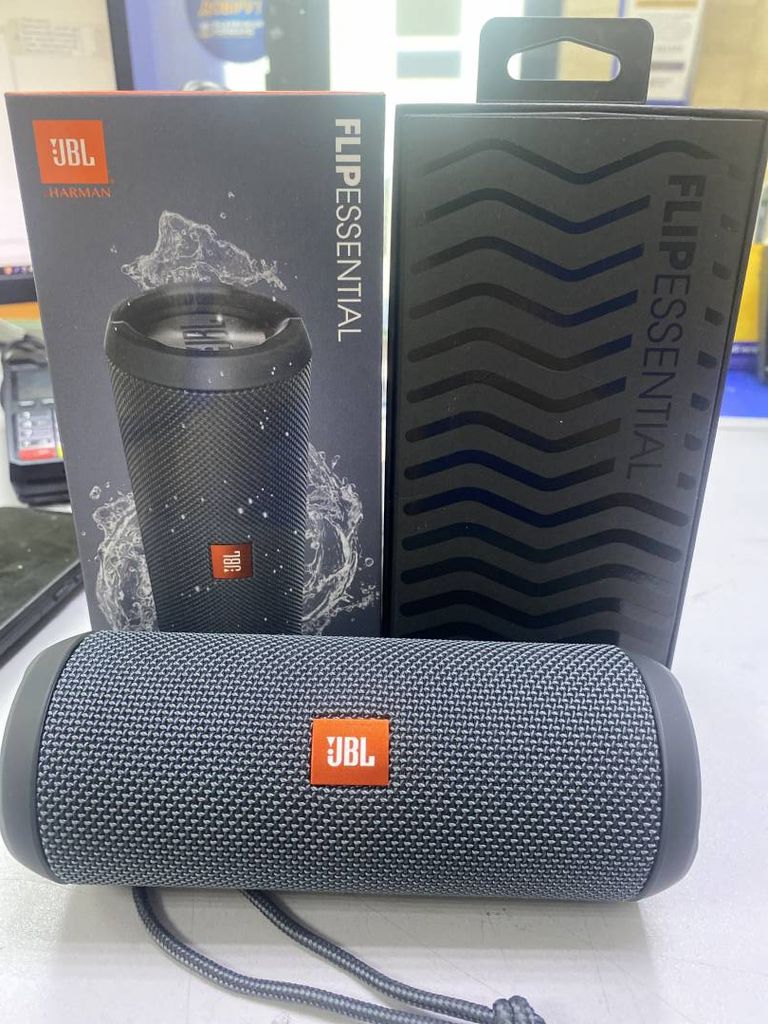 Jbl flip essential