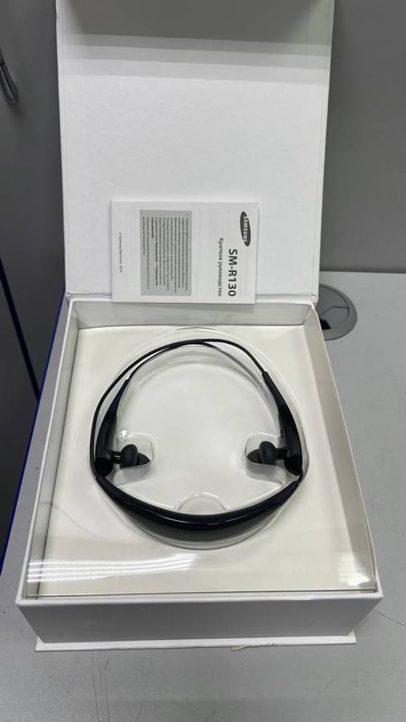 Samsung gear circle sm-r130