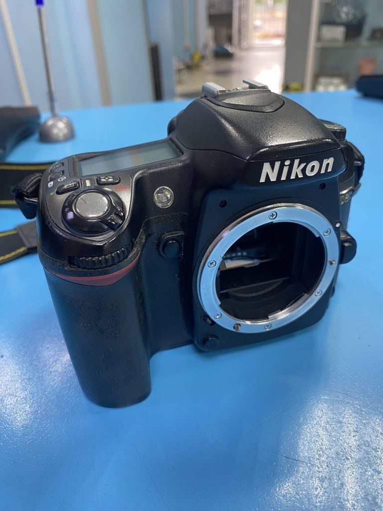 Nikon d80 body