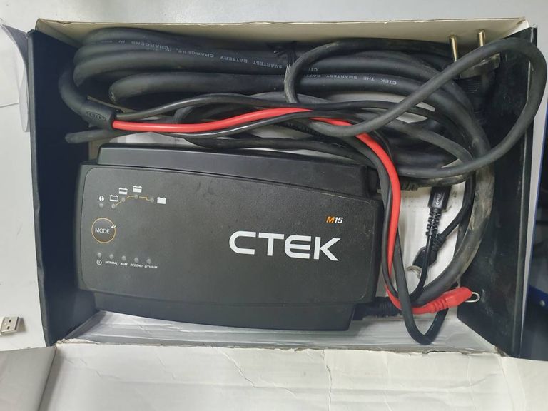 Купити Ctek m15 Б/У