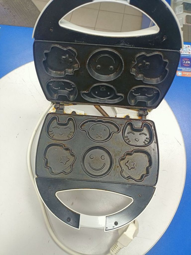 Дешиво Saturn ST-EC1083 с ломбарда