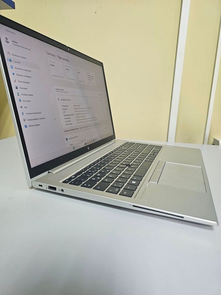 Купити Hp 15/ryzen 7 pro 4750u ddr4/8gb ddr4/hdd *відсутній/ssd 256 gb/*інтегрована Б/У