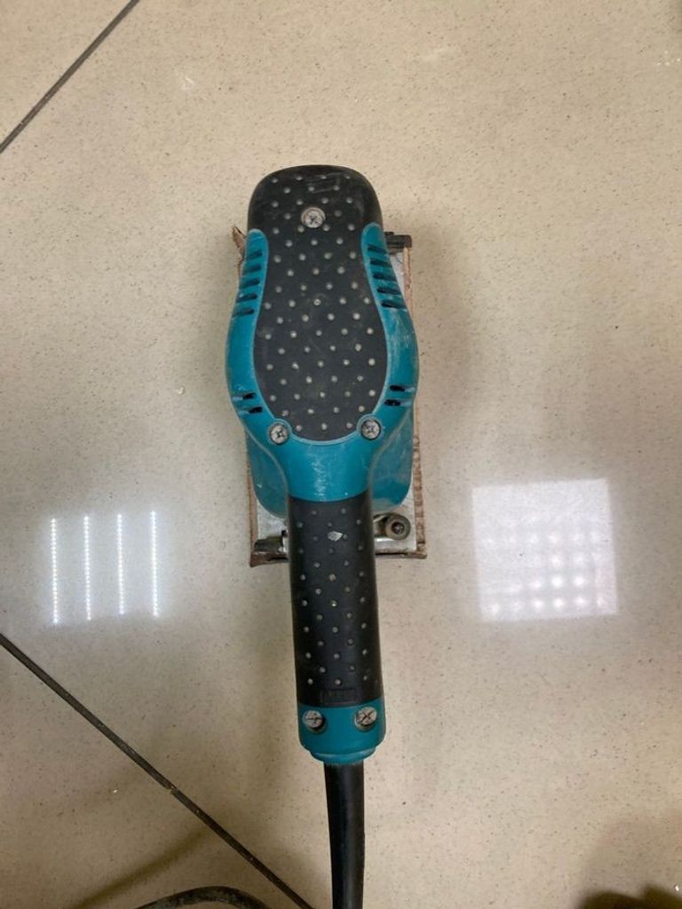 Оголошення Makita BO3710 Б/У