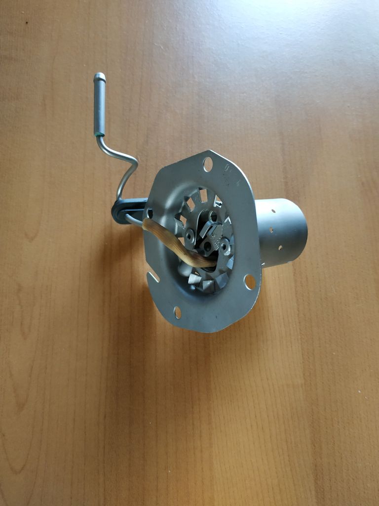 Дешево Webasto AT2000 S/D  з ломбарду