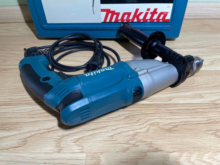 Дешево Makita hp 2050 з ломбарду