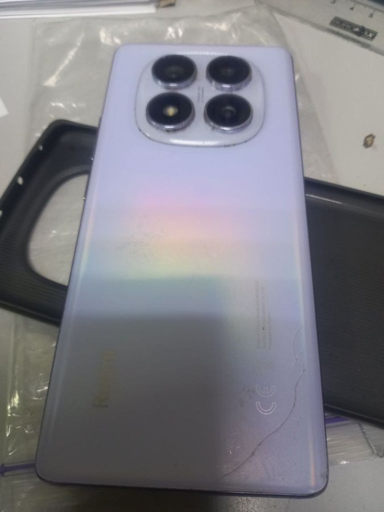 Купити Xiaomi Redmi Note 14 Pro 8/256GB Midnight Black Б/У