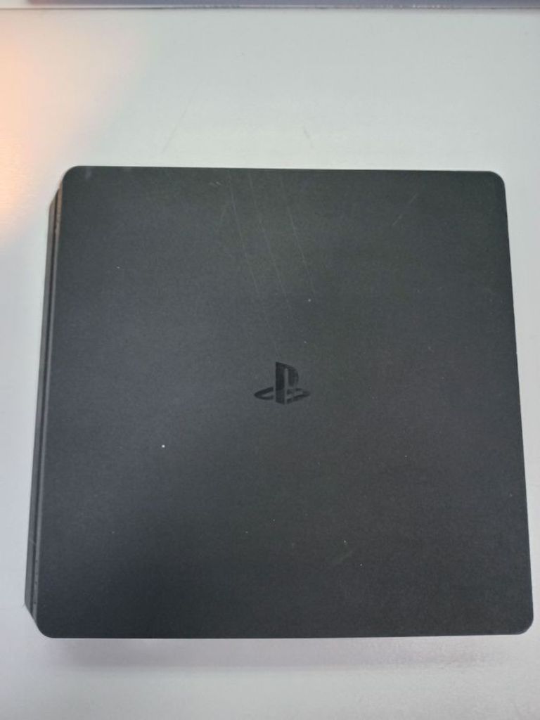 Дешево Sony playstation 4 slim 1tb з ломбарду