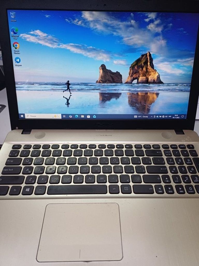 Купить Asus 15/pentium n3710 ddr3/4gb ddr3/hdd *відсутній/ssd 256 gb/geforce 810m Б/У