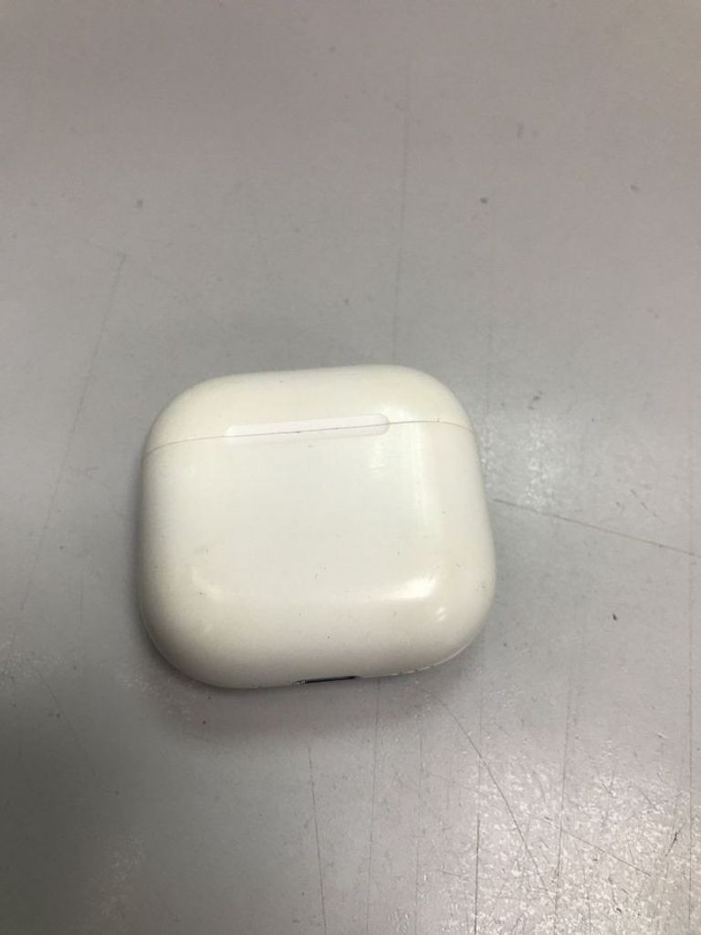 Дешиво Apple airpods 4 with active noise cancellation с ломбарда