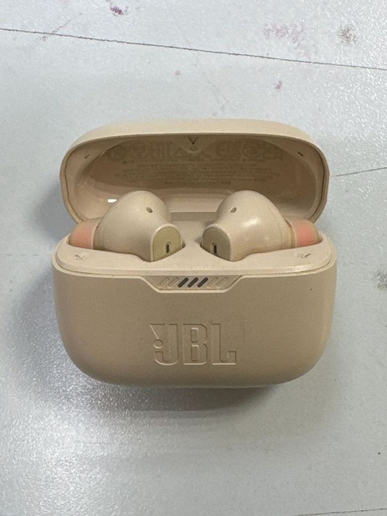 Купити Jbl tune 230 nc tws black Б/У