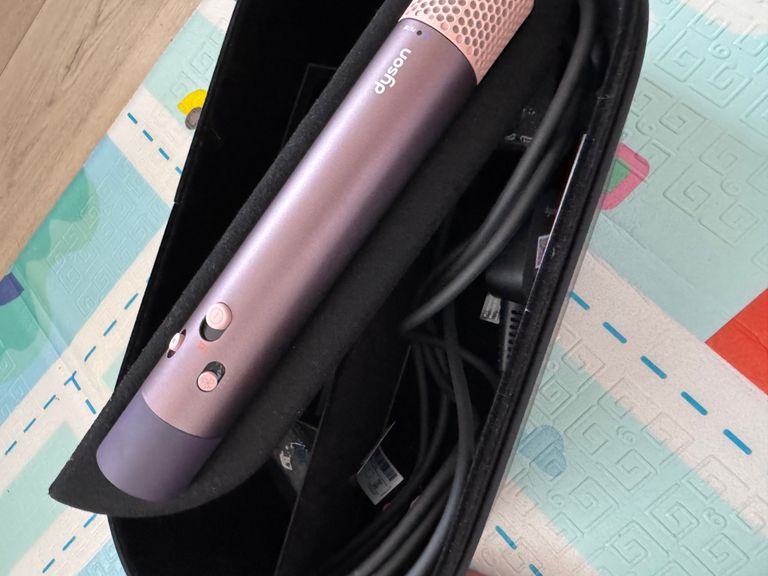 Объявление Dyson Airwrap i.d. Multi-Styler and Dryer Straight to Wavy Jasper Plum (599021-01) Б/У