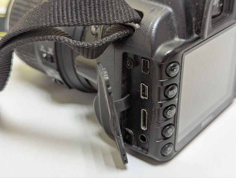 Nikon d5100 + af-s 18-55mm f/3.5-5.6g vr dx Код:01-200789720. Изображение 7