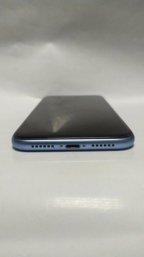 Apple iPhone XR 64GB Black (MRY42) Код:01-200795704. Изображение 6