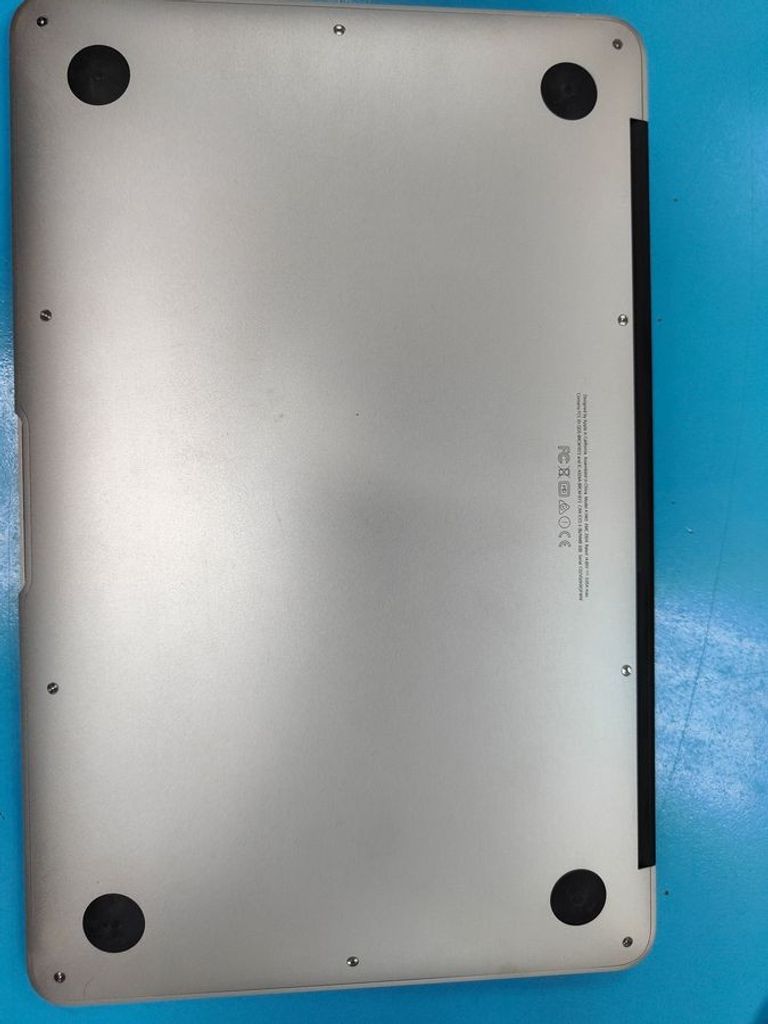 Apple macbook air a1465 / core i5 1,6ghz/ ram4gb/ ssd128gb/ l hd graphics 6000 Код:01-200795464. Изображение 7