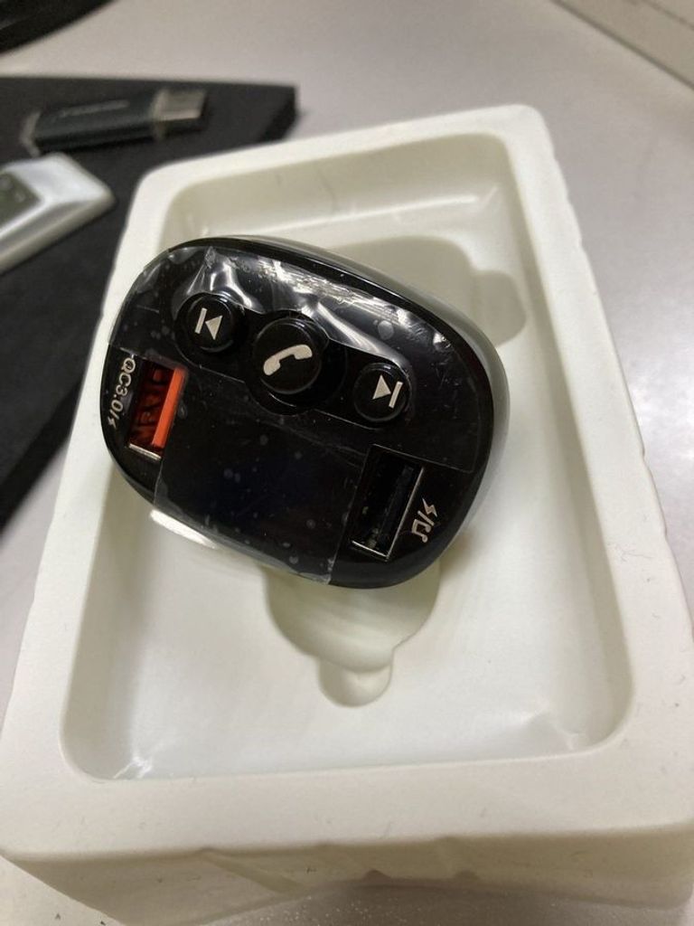 Дешево Xo BCC-03 QC 18W/2 USB Black з ломбарду