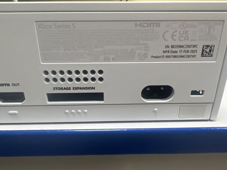 Дешево Microsoft xbox series s 512gb з ломбарду