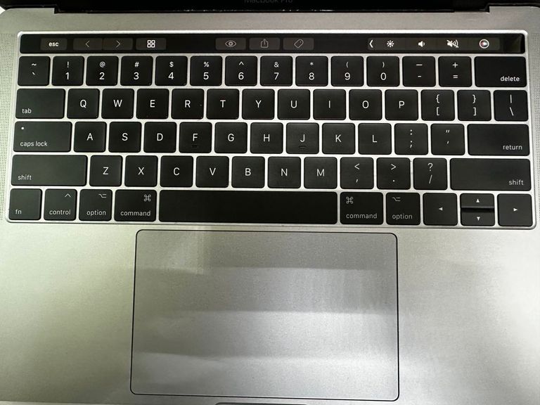 Apple a1706 macbook pro 13,3" core i5 3.1ghz /ram 8gb /ssd 256/ gpu intel iris plus 650 1536mb Код:01-200795626. Изображение 7