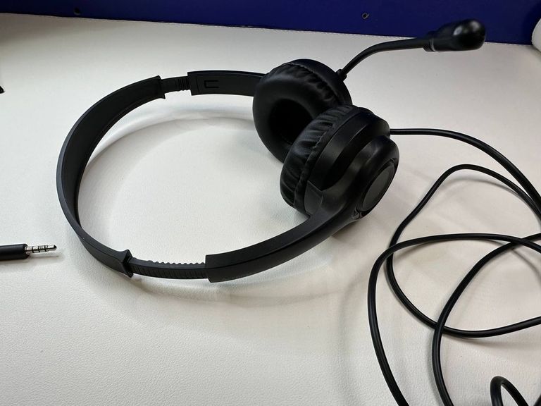 Дешево A4Tech hs-8i з ломбарду