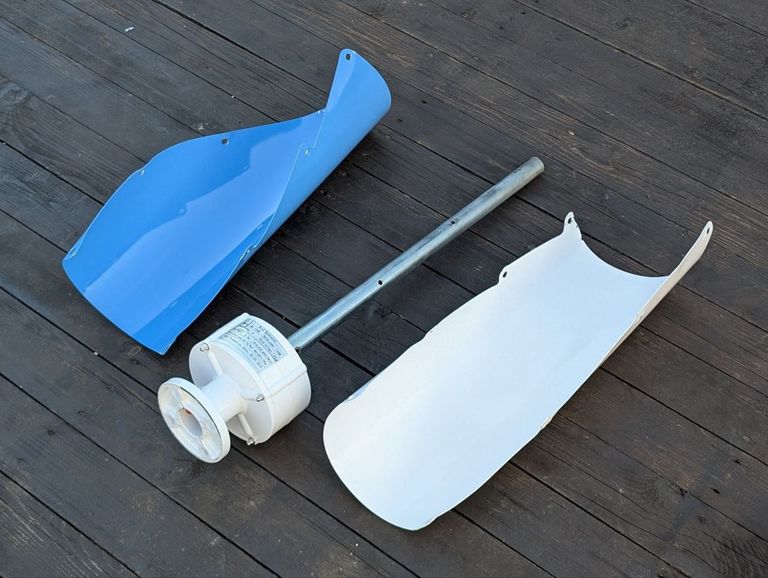 Дешиво Wind Generator 100 Вт с ломбарда