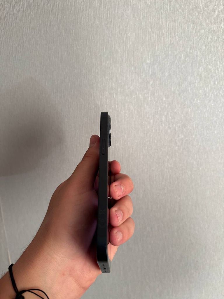 Оголошення Apple iPhone 13 128GB Midnight (MLPF3) Б/У