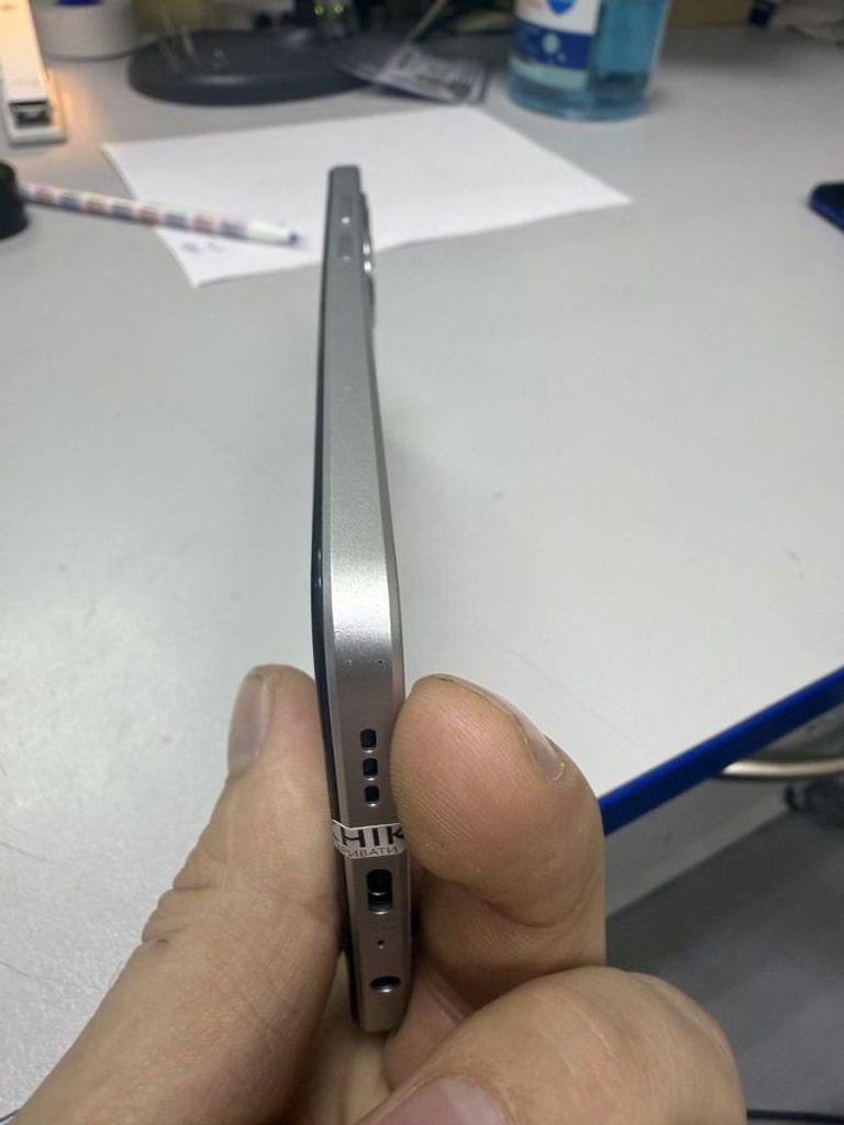 Оголошення Oppo a3 4g 6/128gb Б/У