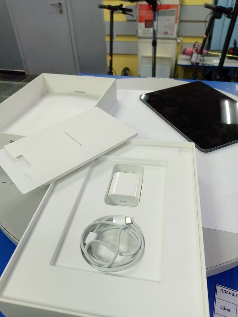 Дешиво Apple ipad air 2022 wi-fi 64gb с ломбарда