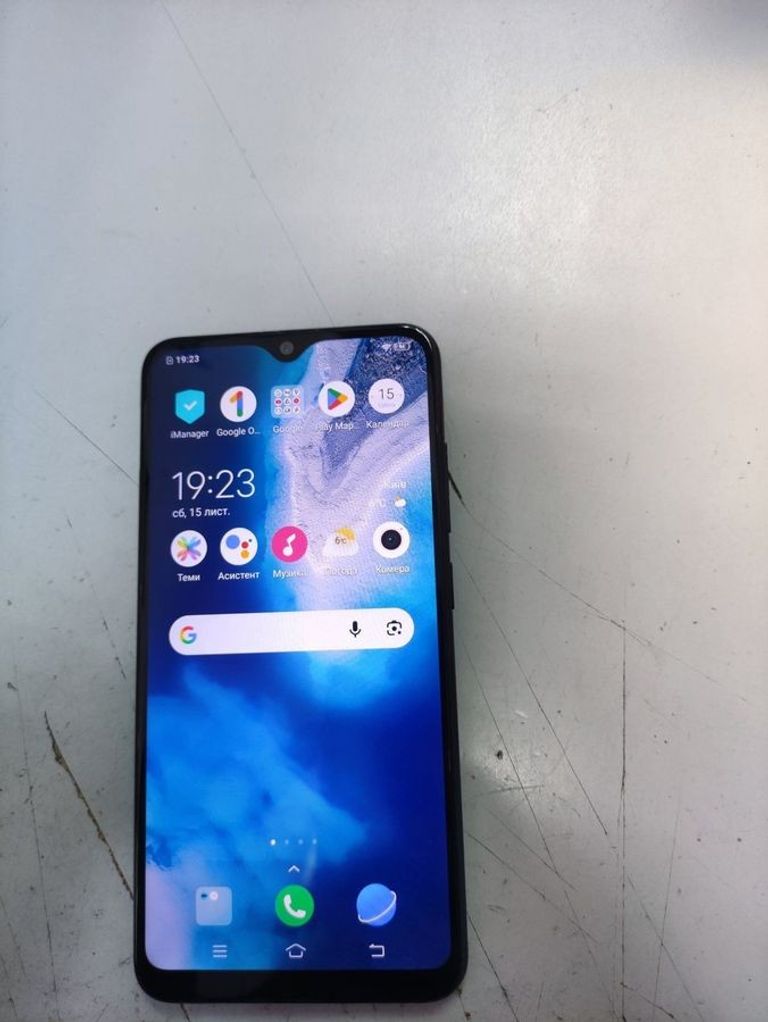 Купить vivo Y1S 2/32GB Black Б/У