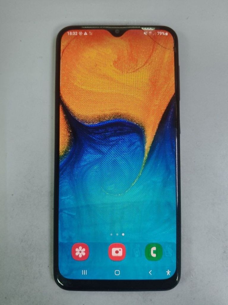 Купить Samsung a205fn galaxy a20 3/32gb Б/У