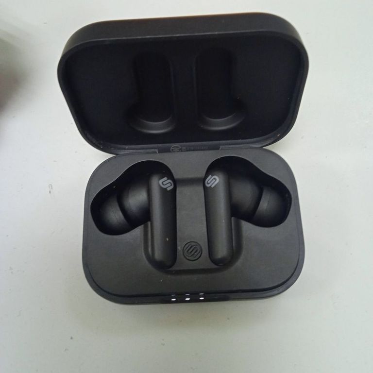 Дешево Urbanista london з ломбарду