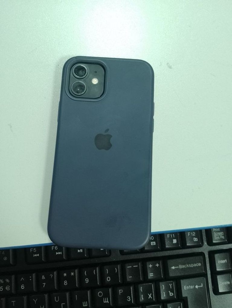 Оголошення Apple iPhone 12 64GB (PRODUCT)RED Б/У