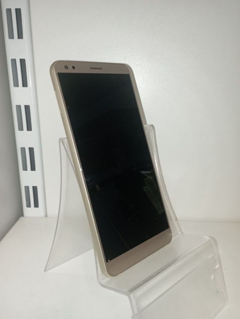 Оголошення Zte v9 blade 3/32gb Б/У